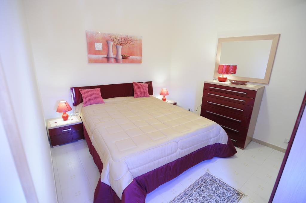 Case Vacanza Edera Trapani Chambre photo